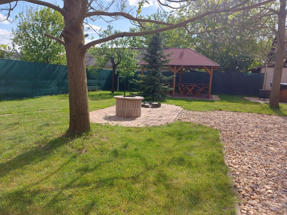 Potyka Apartman Tiszafured Luaran gambar