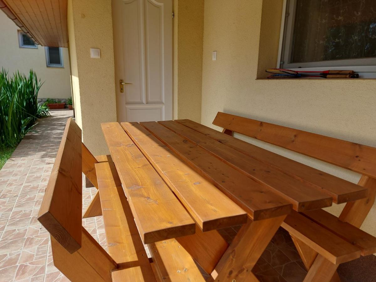 Potyka Apartman Tiszafured Luaran gambar