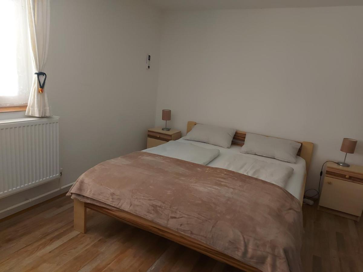 Potyka Apartman Tiszafured Luaran gambar