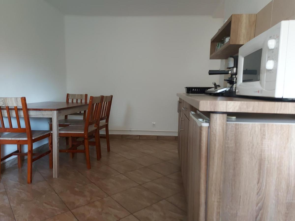 Potyka Apartman Tiszafured Luaran gambar